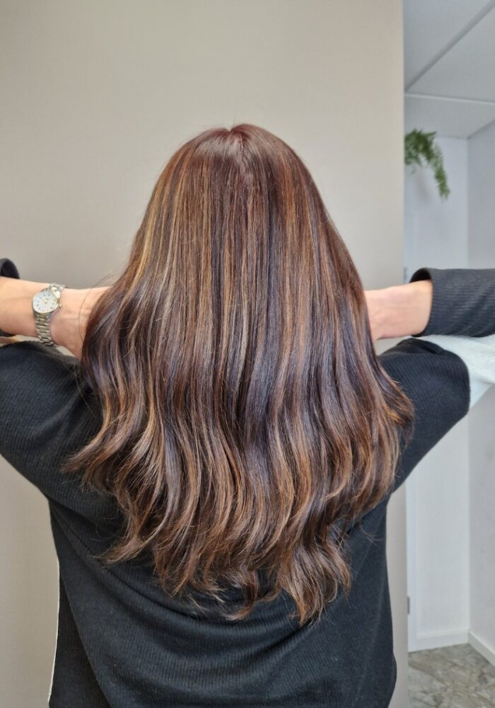 gaštanová balayage kosice, tmava balejaz kosice