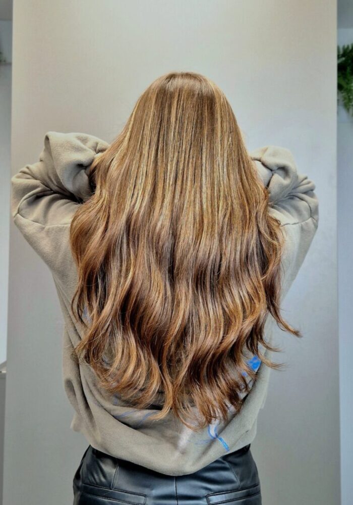 hneda balayage tmavymi prechodmi. balayage v kadernictve v košiciach kolor studio